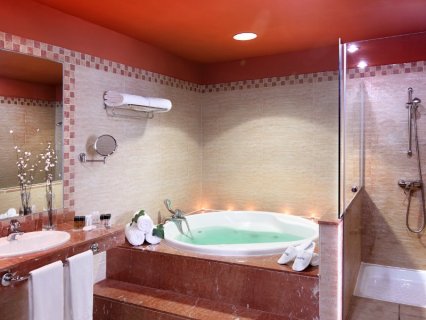 Jacuzzi de la habitación