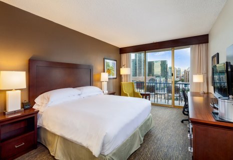 San Diego Airport Hotels Wyndham Wyndham San Diego Bayside