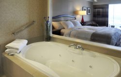 2 Room - Tower King Suites (Jacuzzi/Fireplace) Gallery