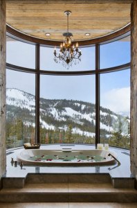 Jacuzzi Bath in the Mountains