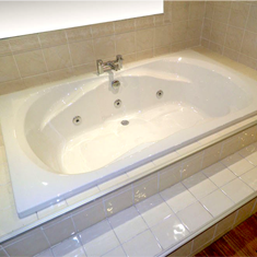 Phoenix Whirlpool Baths and Jacuzzi Baths Available at Bathroom City