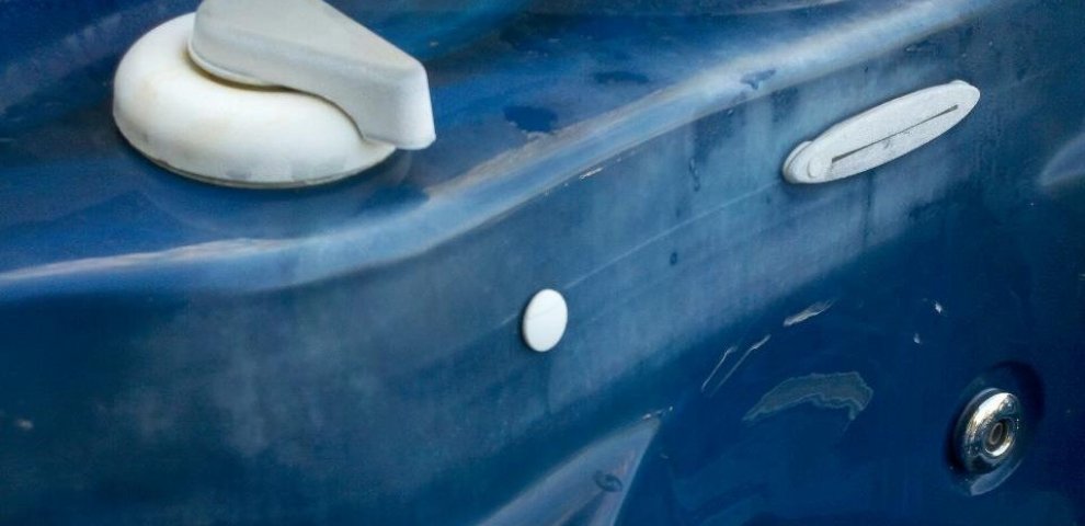 Jacuzzi Hot tub crack repair