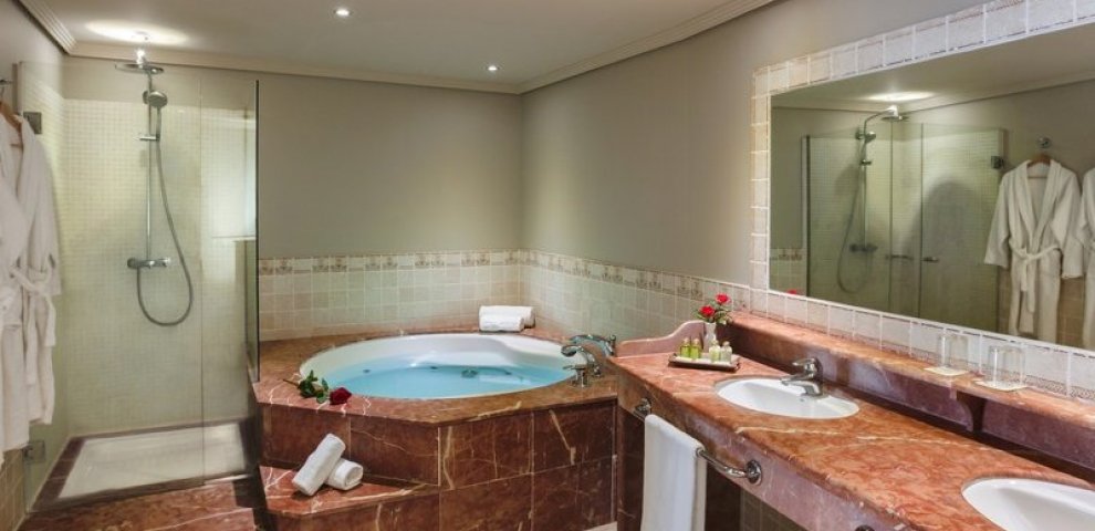 Jacuzzi Hotel Ireland