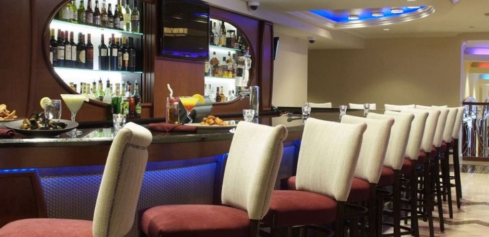 Jacuzzi Hotels in Long Island