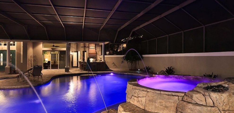 Jacuzzi prices outdoor