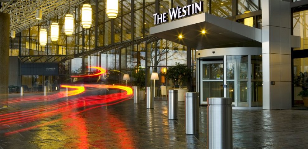 Jacuzzi tub Atlanta Hotel
