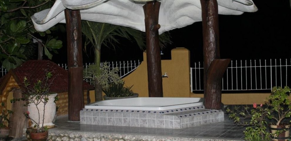 Outdoor Jacuzzi for Sale in the Philippines