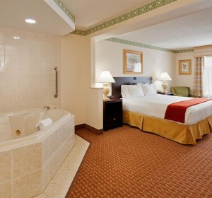 Jacuzzi Hotels in Allentown PA