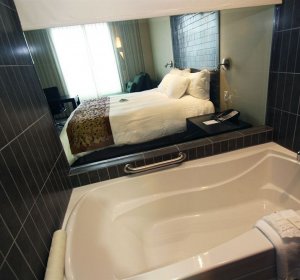 Jacuzzi rooms in Austin TX