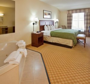 Jacuzzi rooms in Birch Run MI