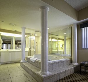 Jacuzzi Suites in Central Florida