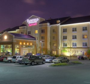 Jacuzzi Suites in Columbia TN