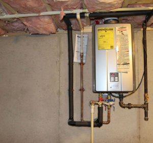 Jacuzzi Tankless water heater Rinnai